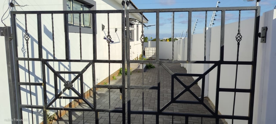 To Let 3 Bedroom Property for Rent in Fountains Estate Eastern Cape